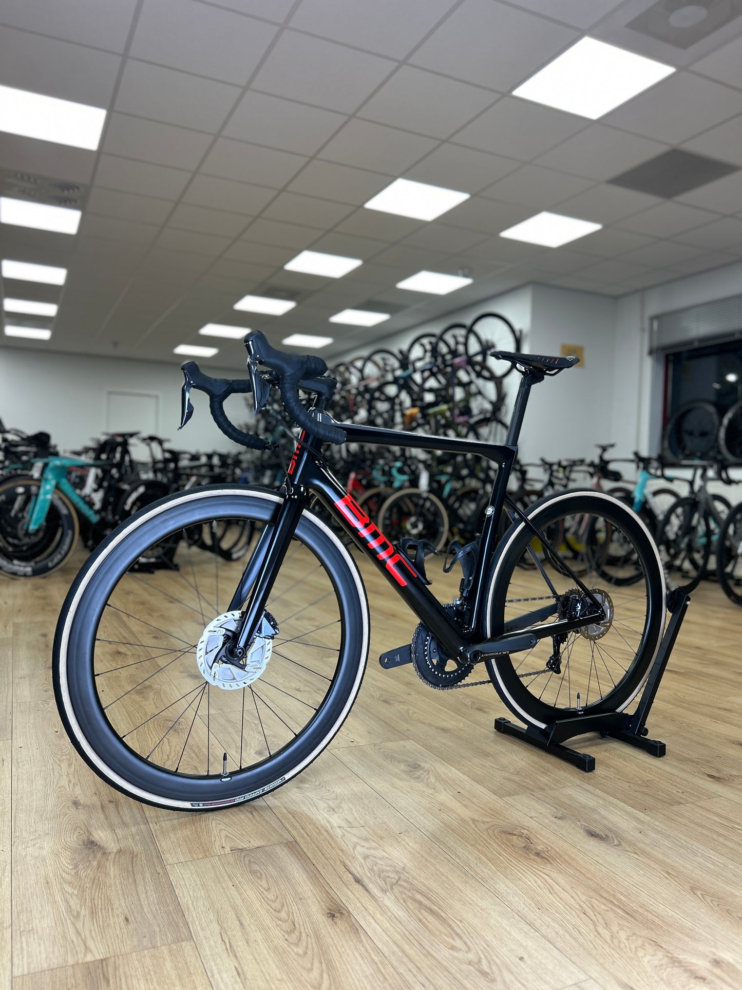 BMC Teammachine SLR02 Di2 Carbon Road Bike