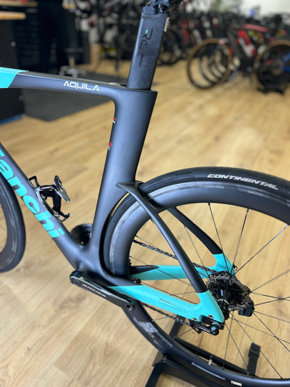 Bianchi Aquila CV TT Di2 Dura Ace Carbon Racefiets