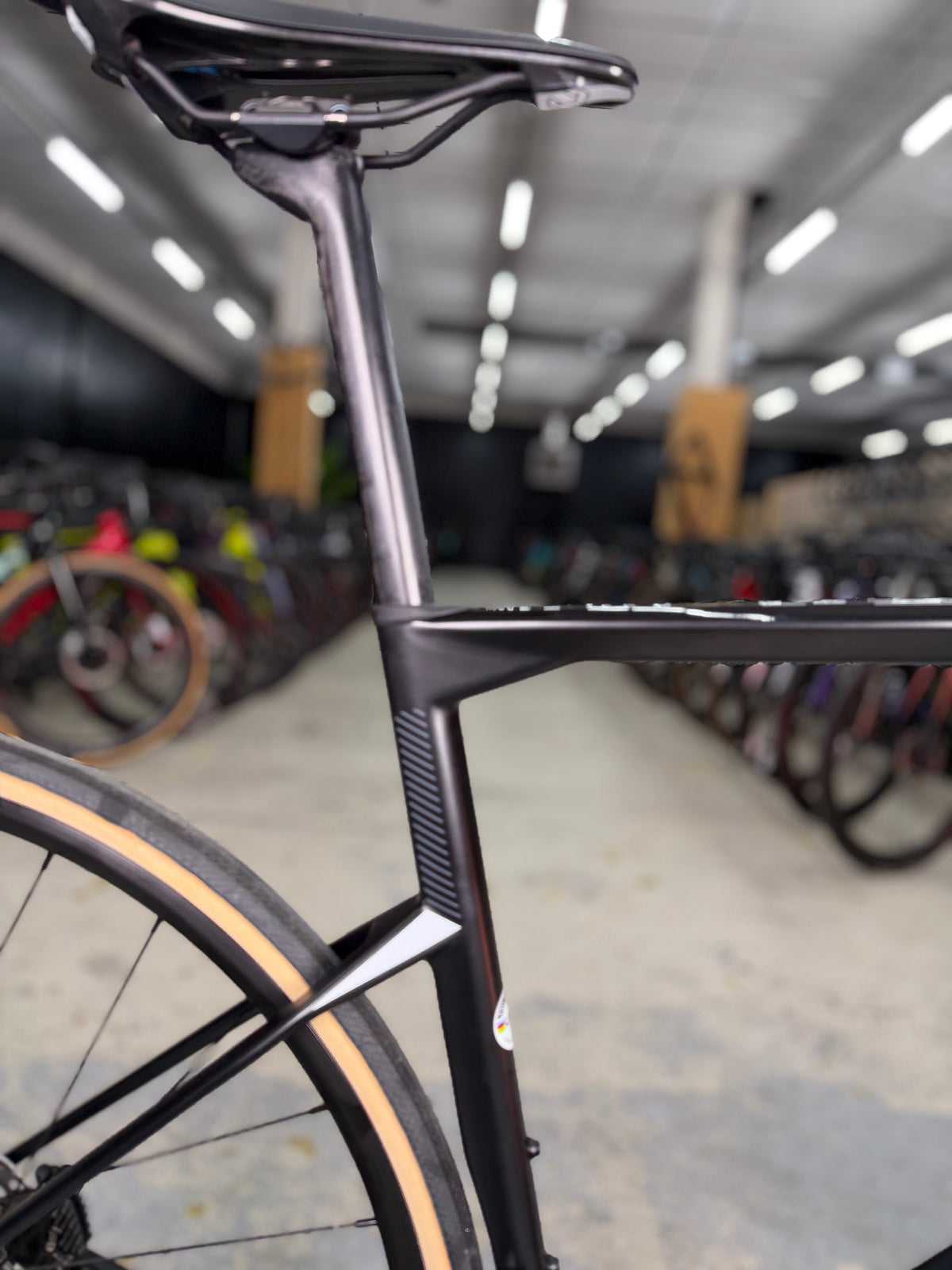 NIEUW BMC Roadmachine Five Di2 Carbon Racefiets