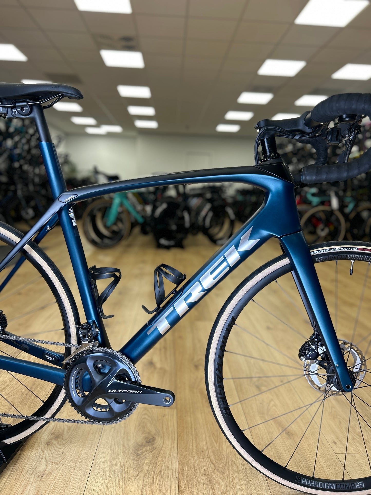 Trek Domane SL6 Disc Carbon Road Bike