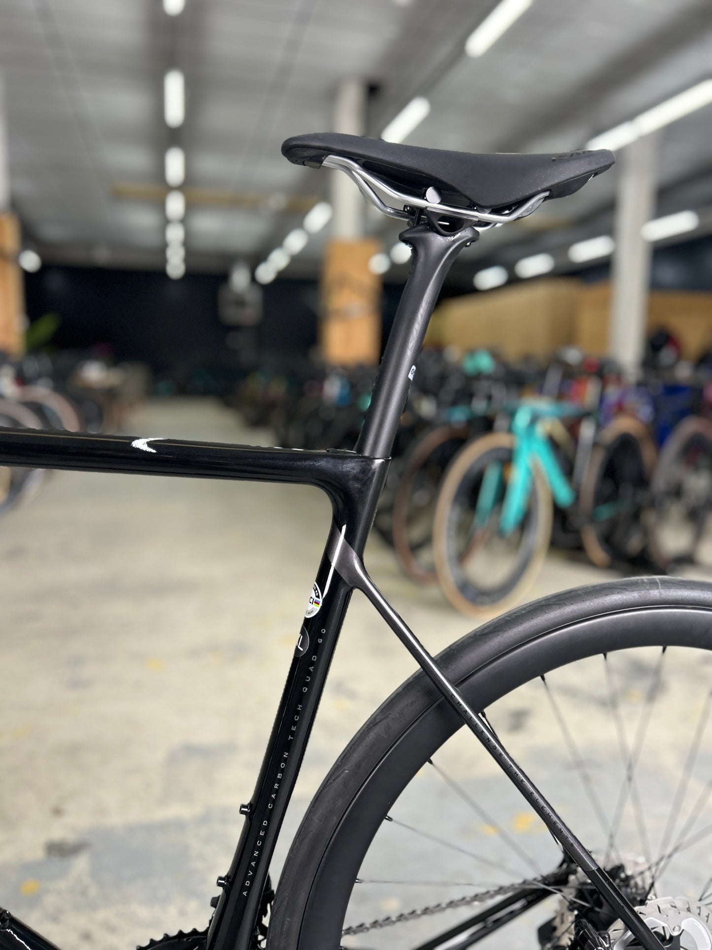 NIEUW Isaac Element Di2 Carbon Racefiets