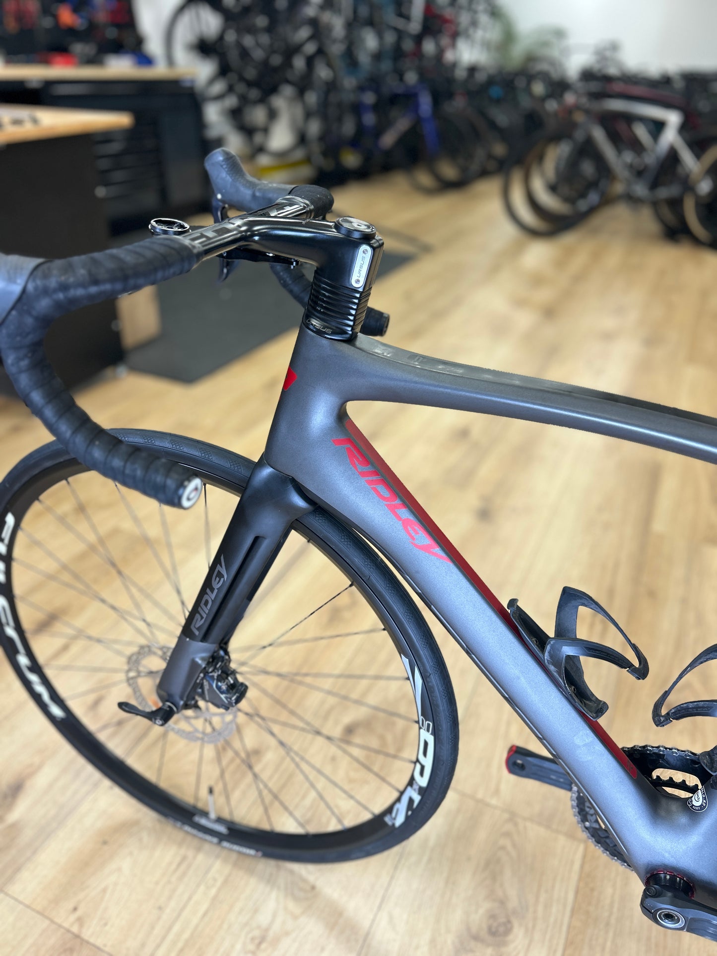 Ridley Noah Disc Di2 Carbon Racefiets