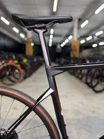 NIEUW BMC Roadmachine Five Di2 Carbon Racefiets
