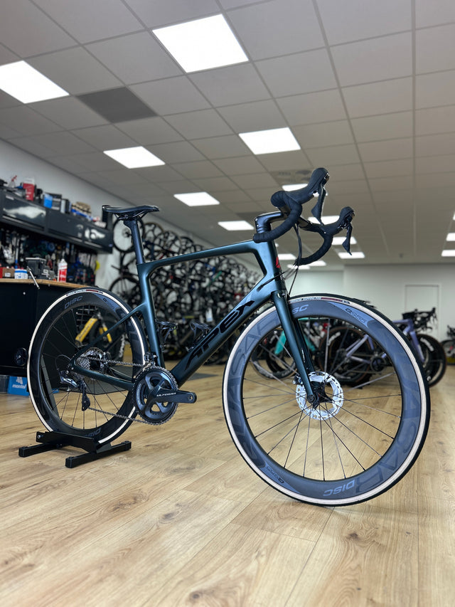 Apex Flare 3.0 Disc Carbon Racefiets