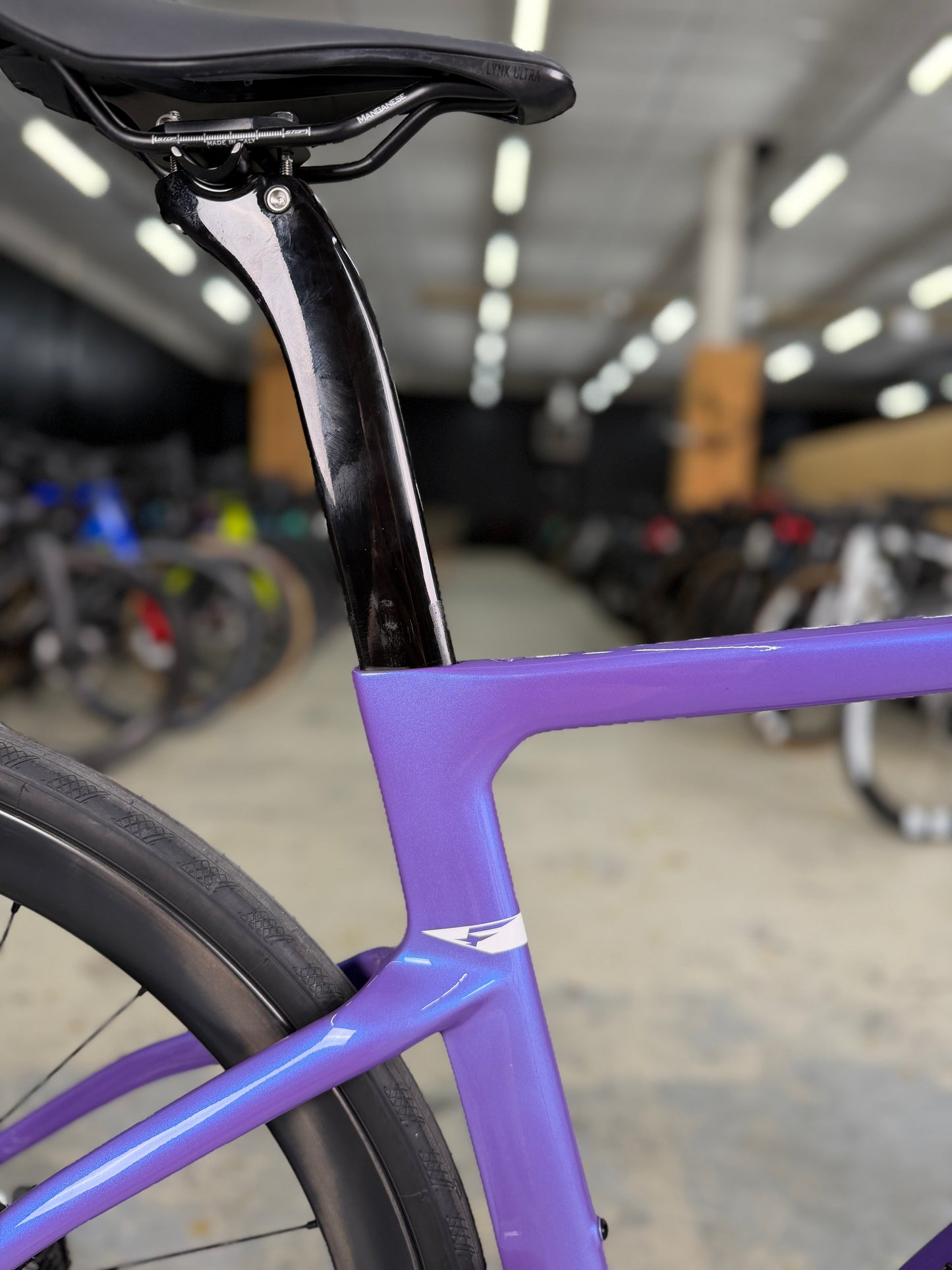 DEMO Pinarello F5 Di2 Carbon Road Bike