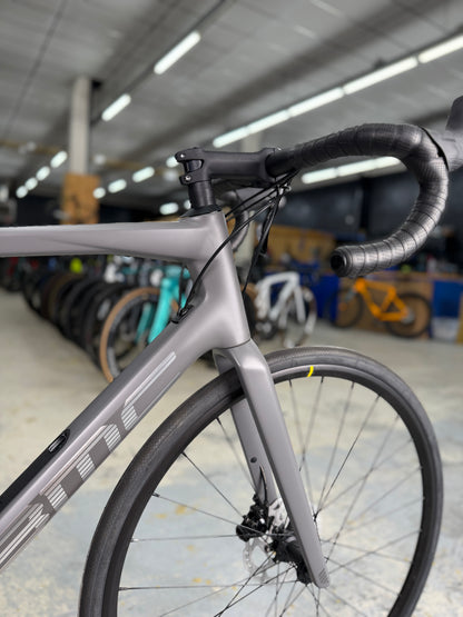 NIEUW BMC Roadmachine FIVE Carbon Racefiets
