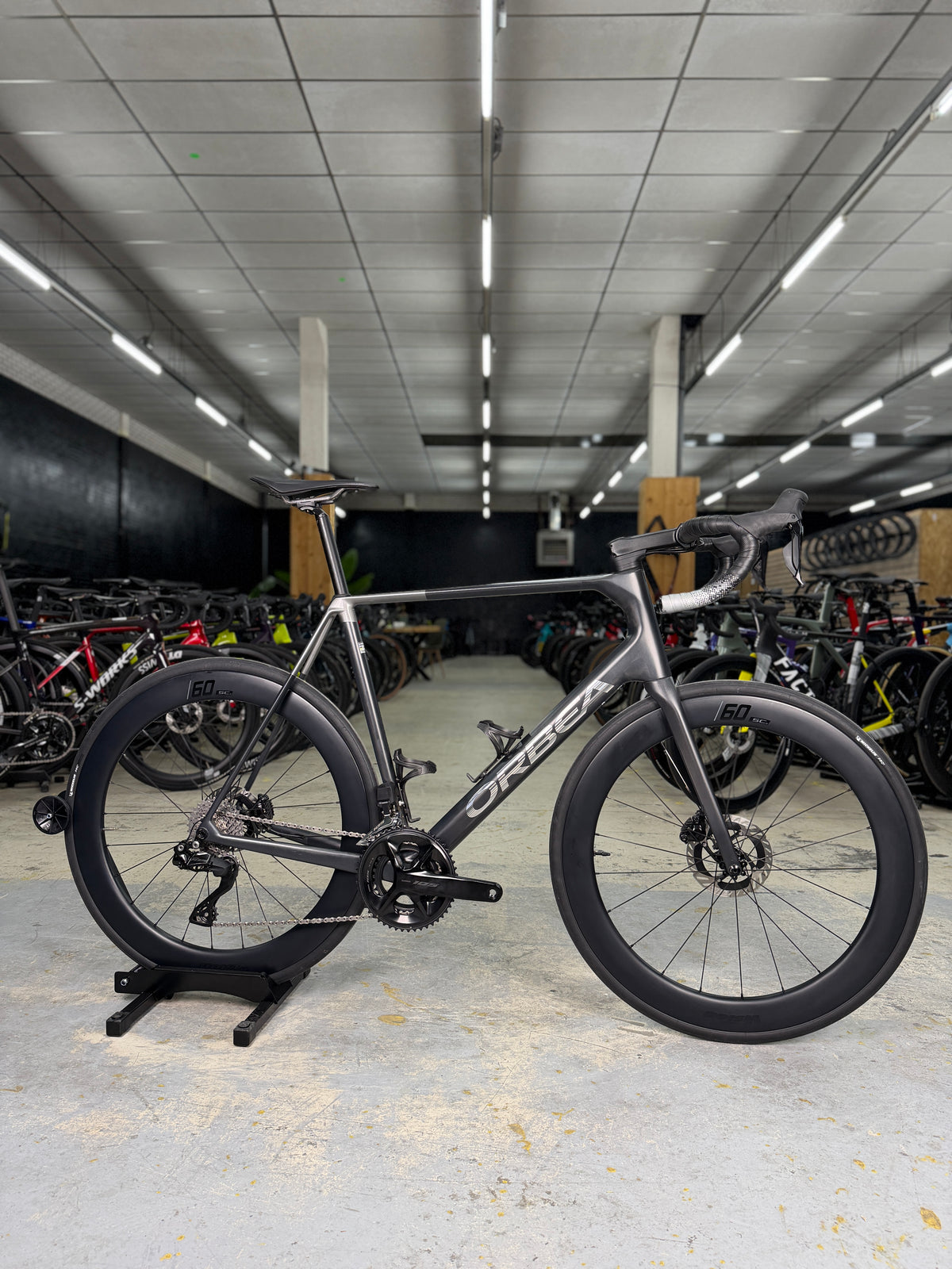 100km Orbea Orca M30i Di2 Carbon Racefiets