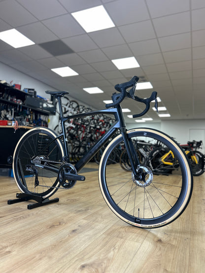 BMC RoadMachine 01 Di2 Carbon Road Bike