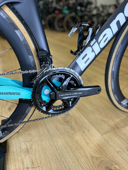 Bianchi Aquila CV Di2 Carbon Racefiets