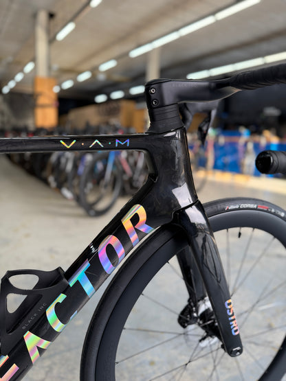 NIEUW Factor Ostro VAM Di2 Carbon Racefiets