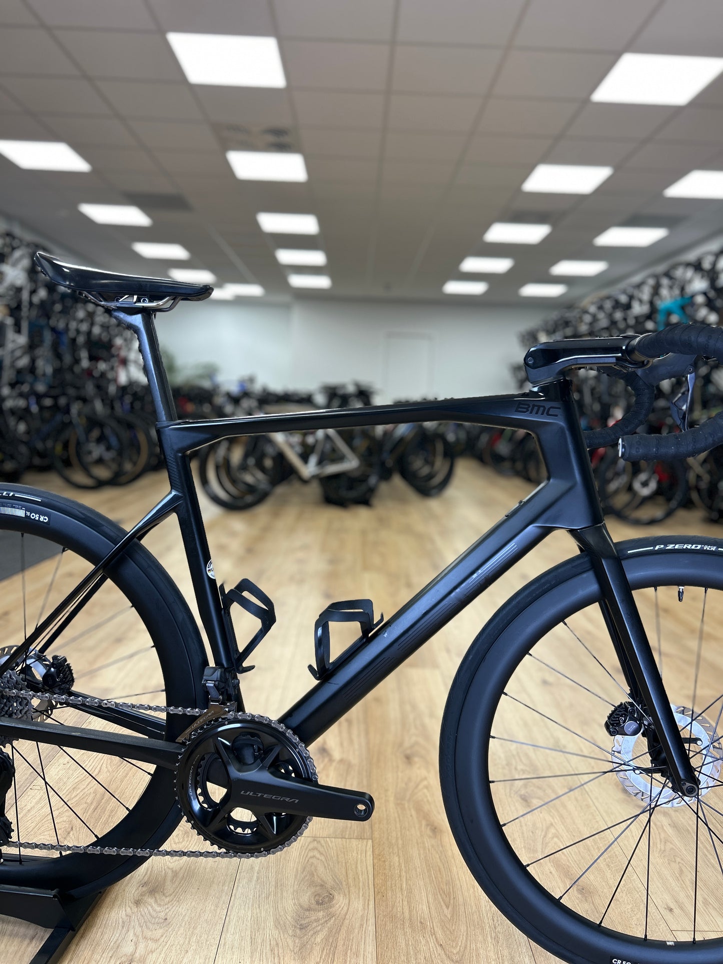 BMC Roadmachine 01 Di2 Carbon Racefiets