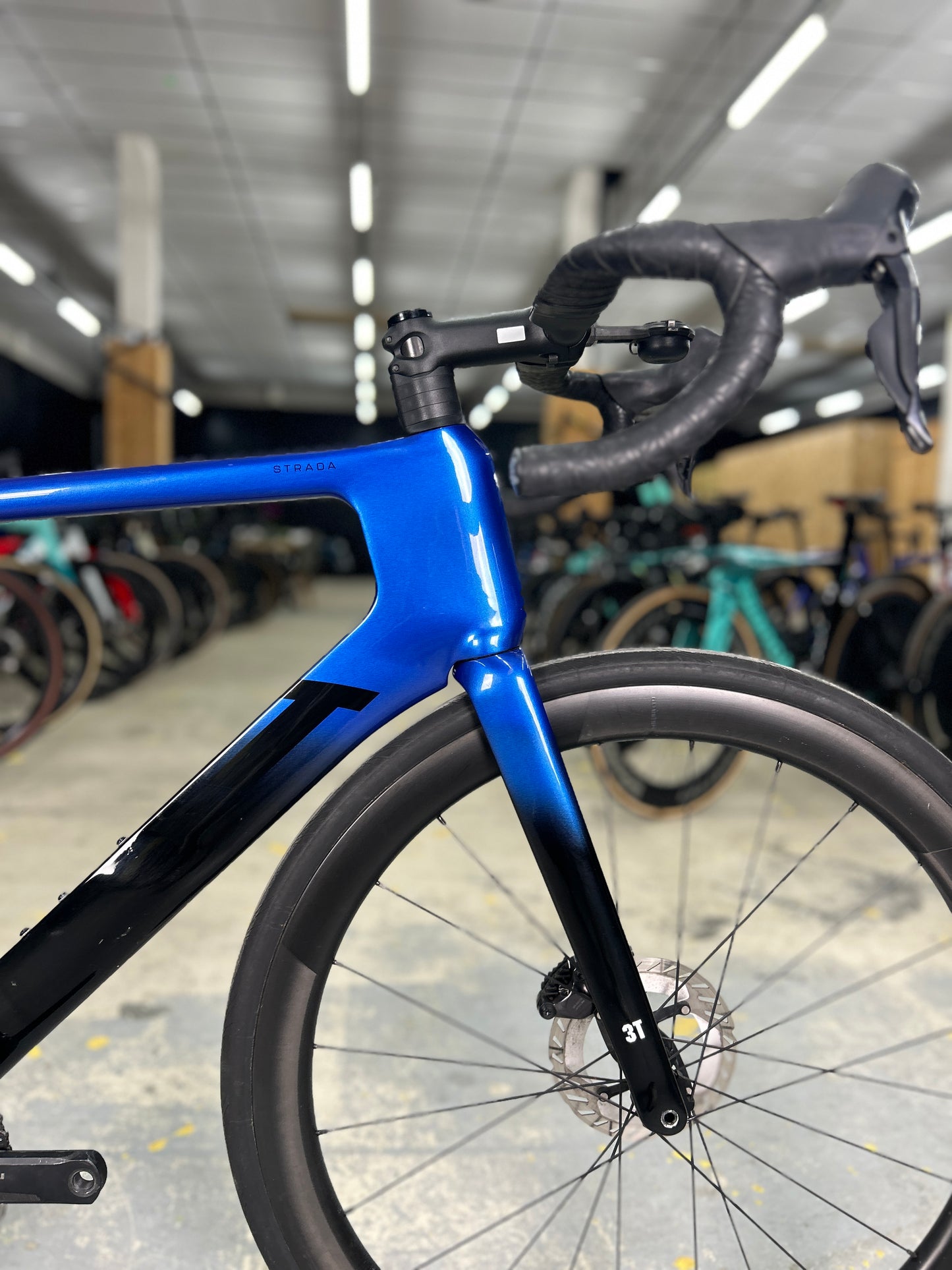 3T Strada Di2 Disc Carbon Racefiets