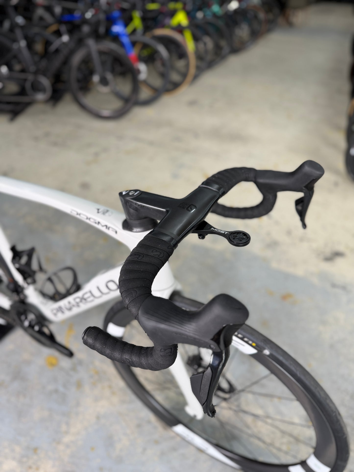 Pinarello Dogma F12 Dura Ace Di2 Carbon Road Bike