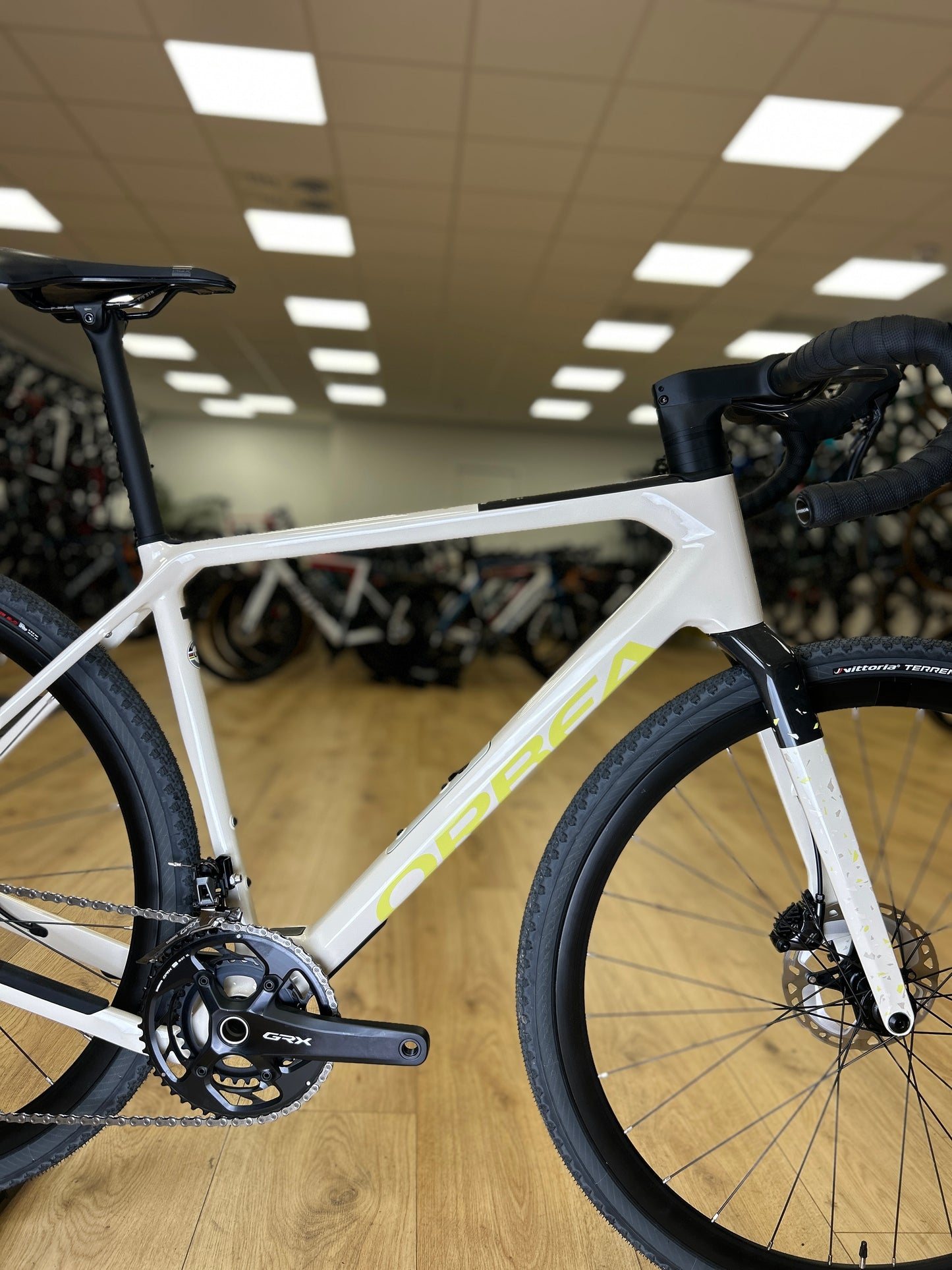 0km Showroom Model Orbea Terra Gravel Fiets