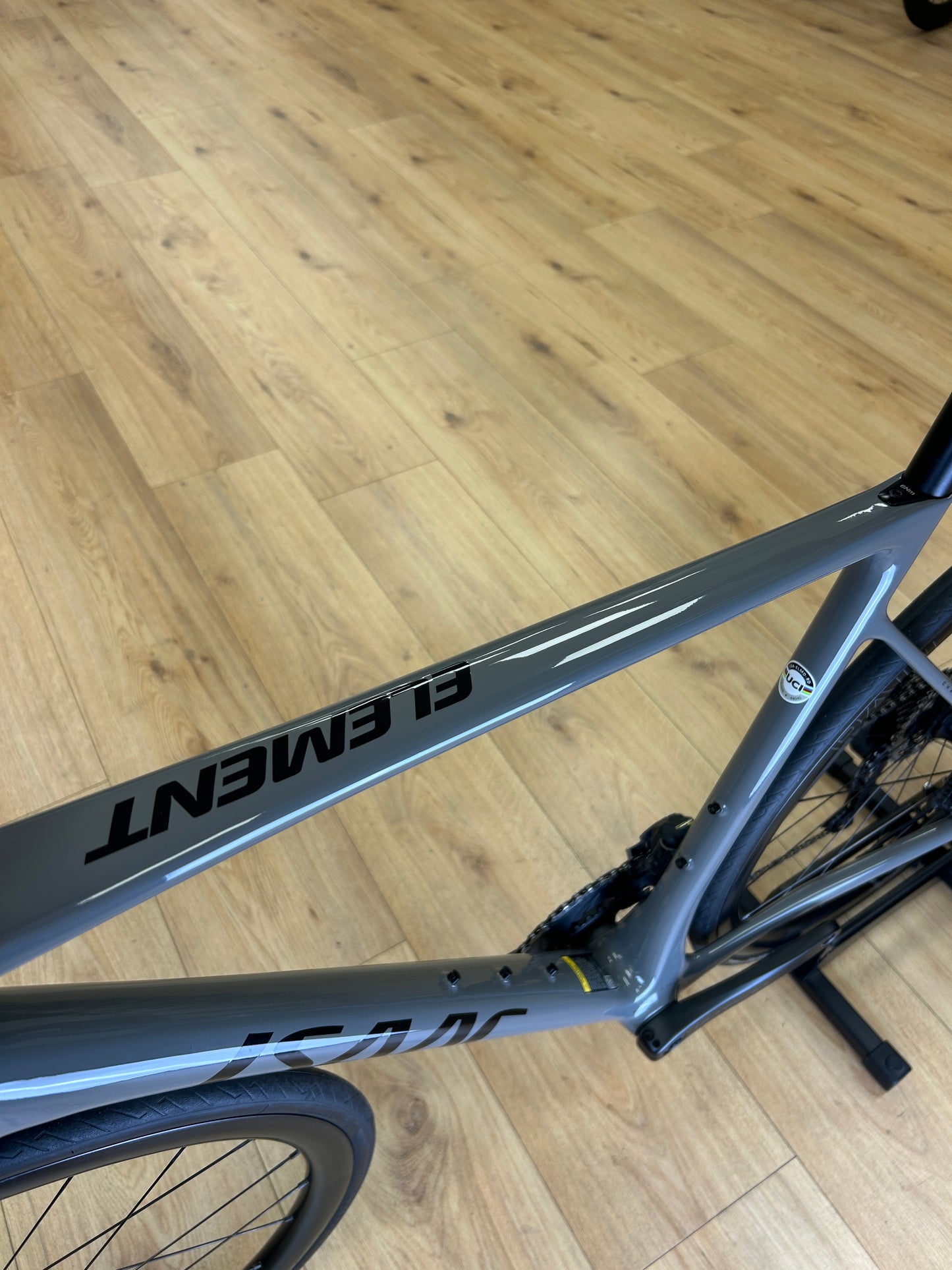 Isaac Element Di2 Carbon Racefiets