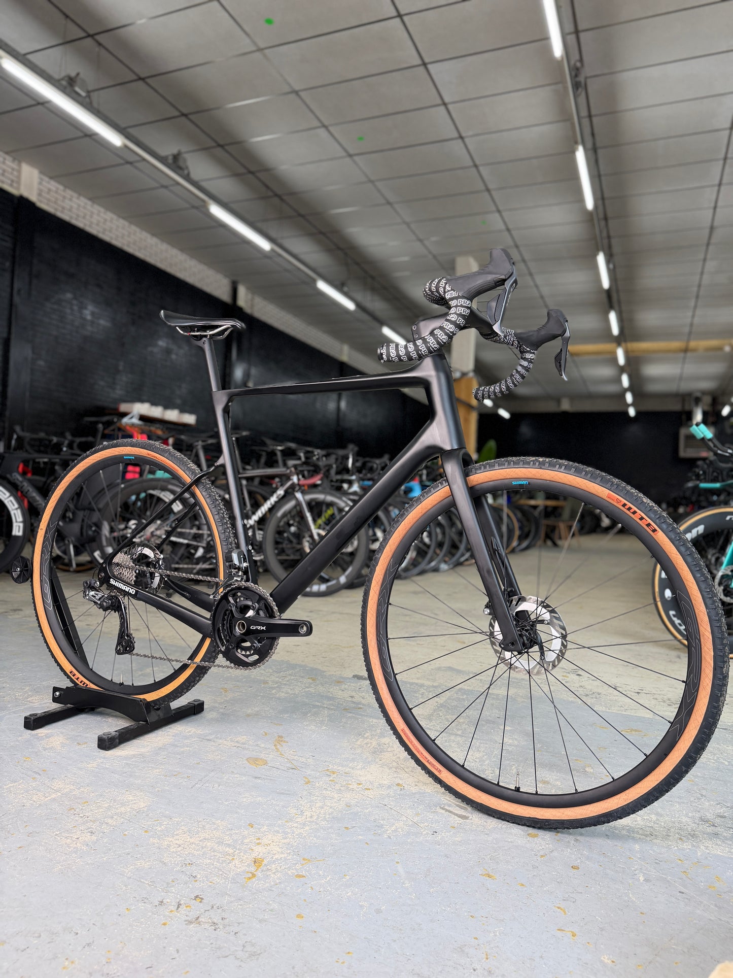 Carbon Gravel Fiets Di2