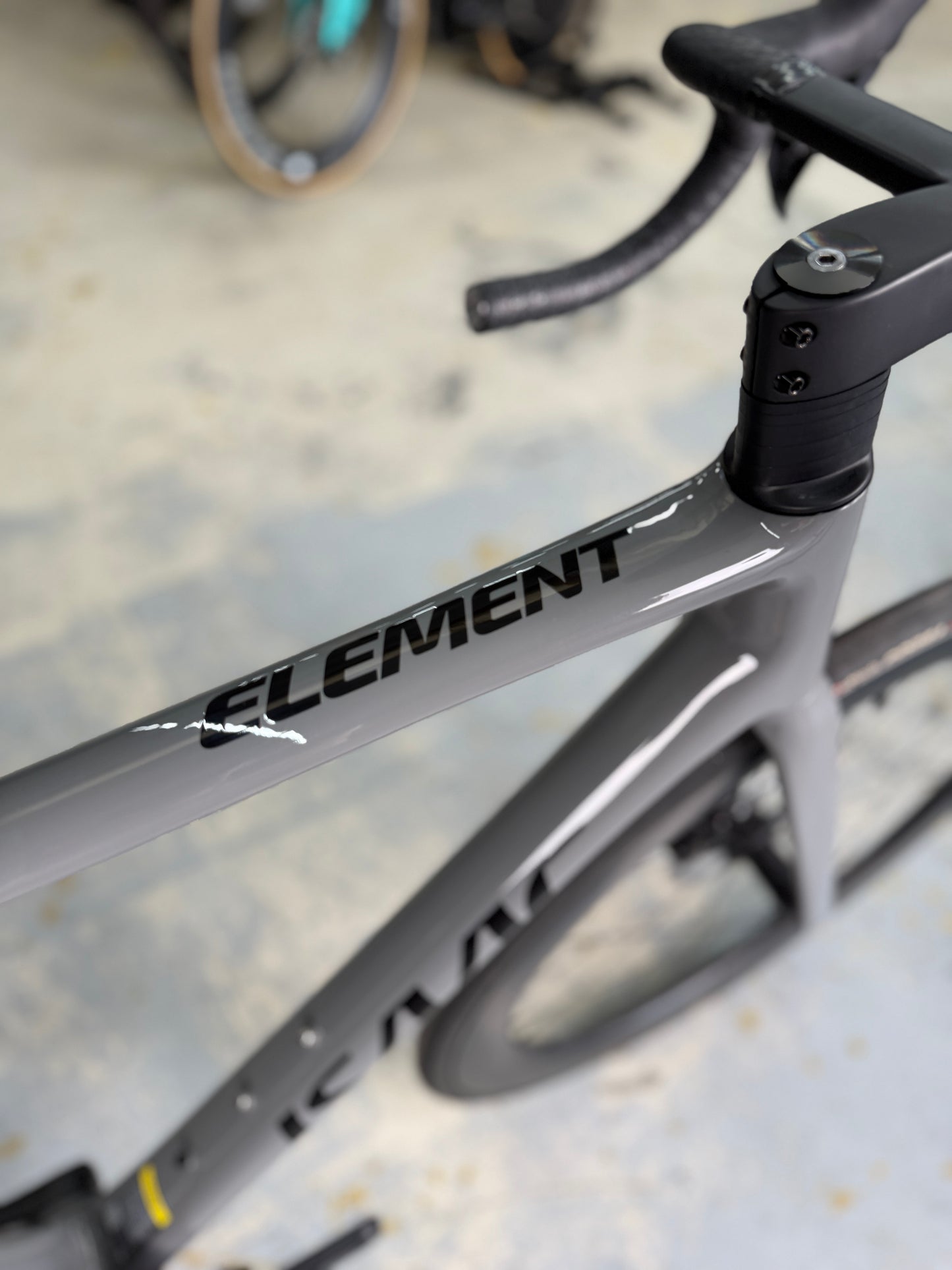 Isaac Element Di2 Carbon Racefiets