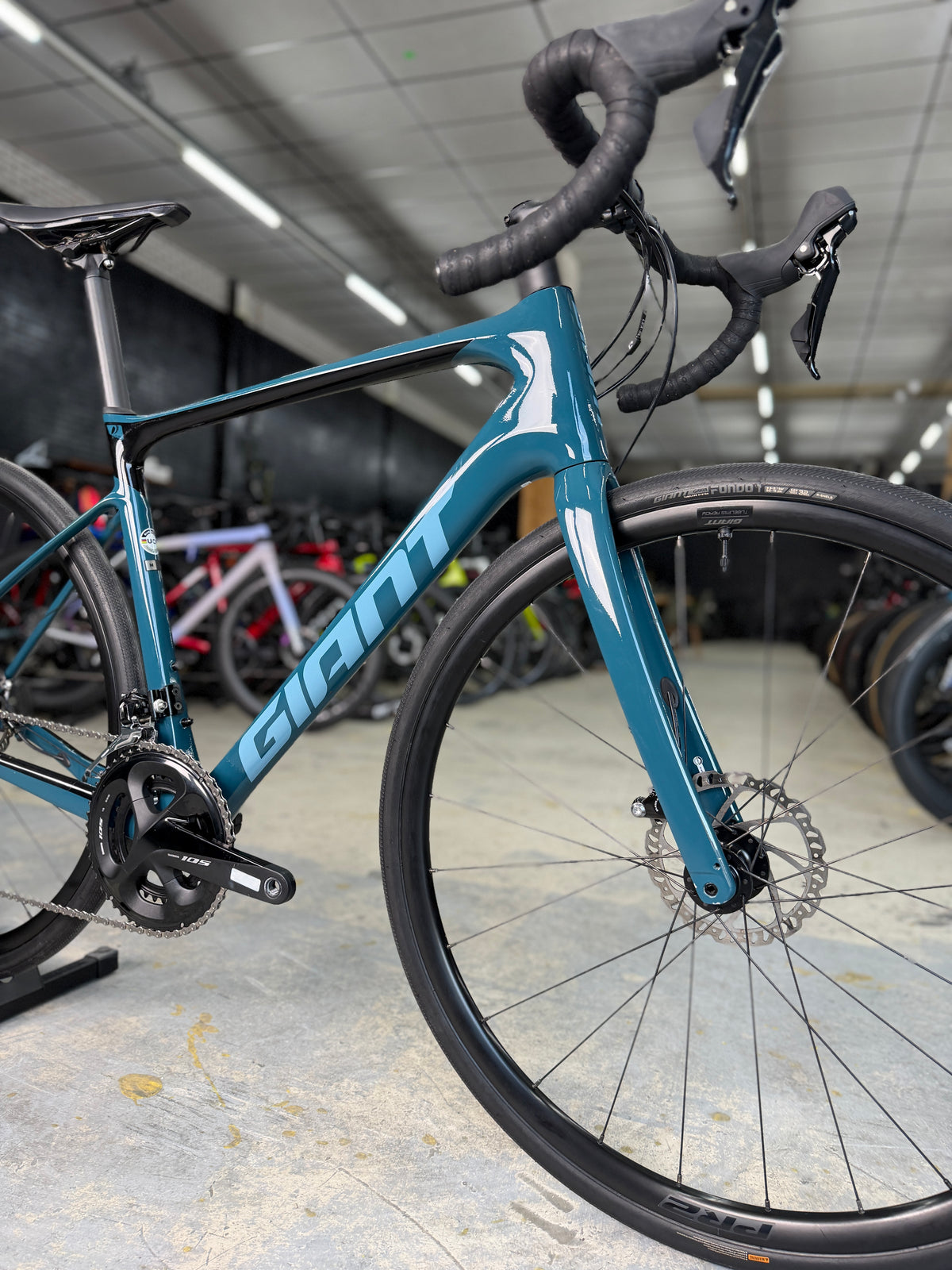 Giant Defy Carbon Racefiets