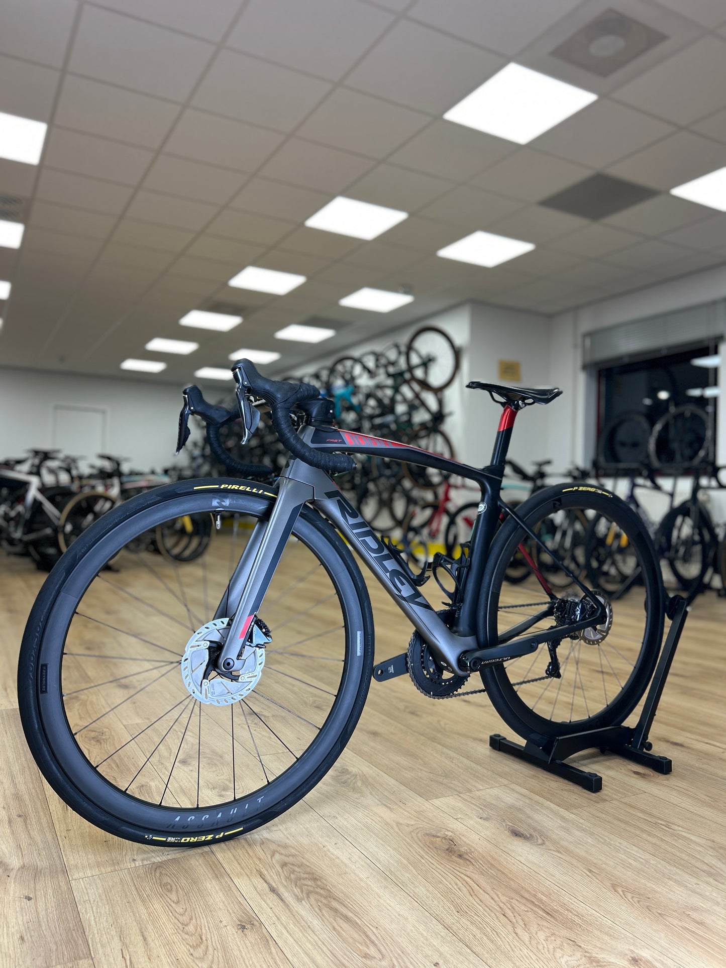 Ridley Noah Fast Disc Di2 Carbon Racefiets