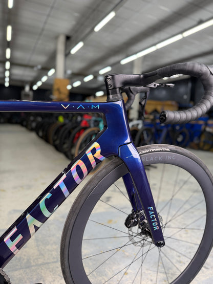 NIEUW Factor Ostro VAM Di2 Carbon Racefiets