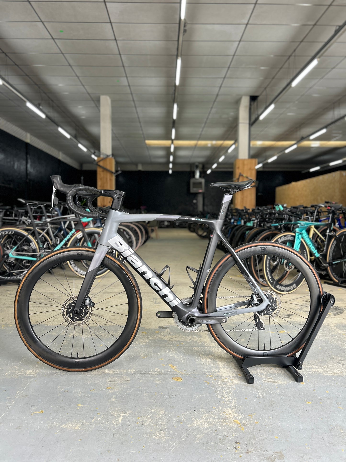 Bianchi Oltre XR4 AXS Carbon Road Bike