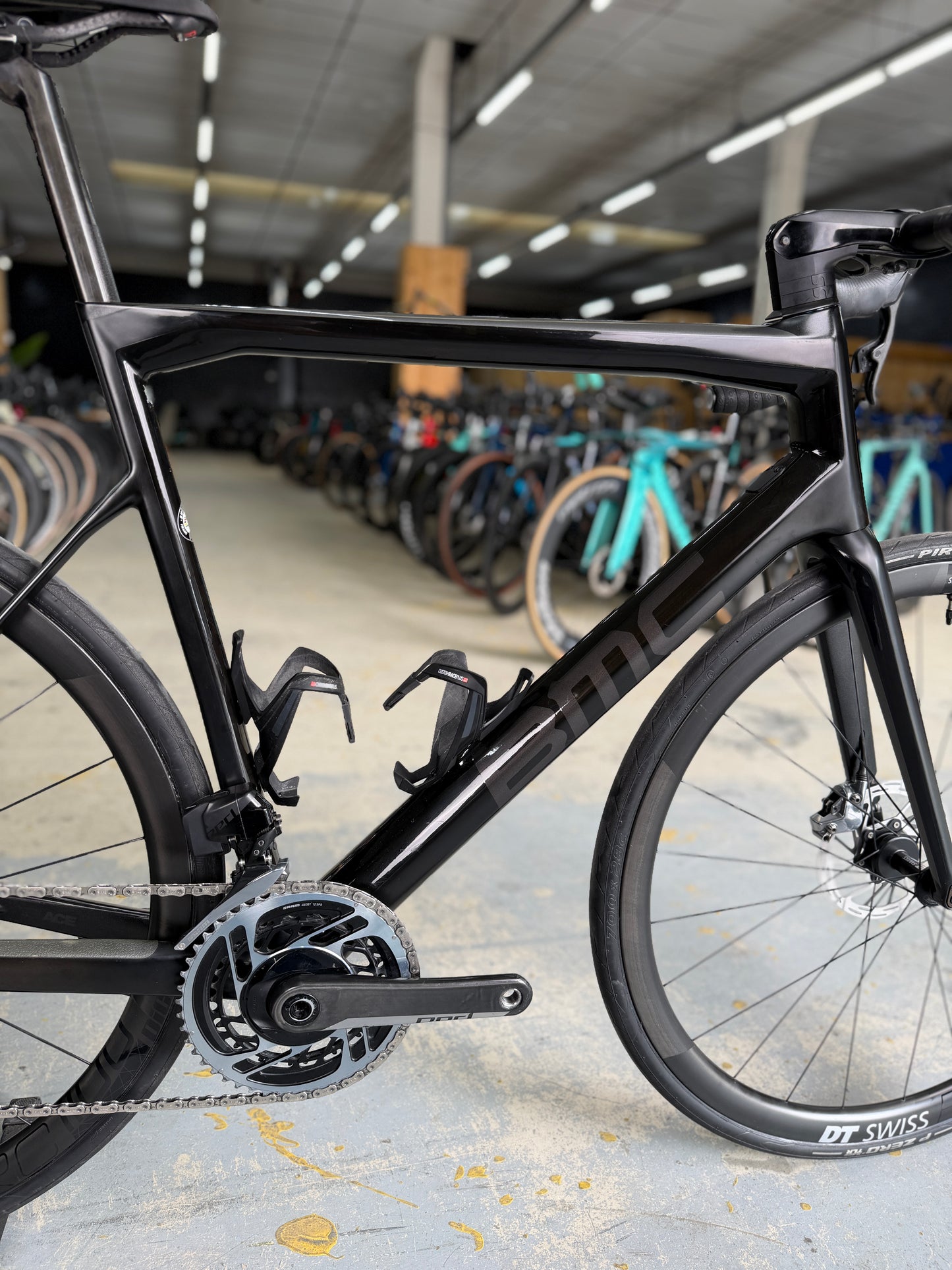 BMC Teammachine SLR01 RED eTap Carbon Road Bike