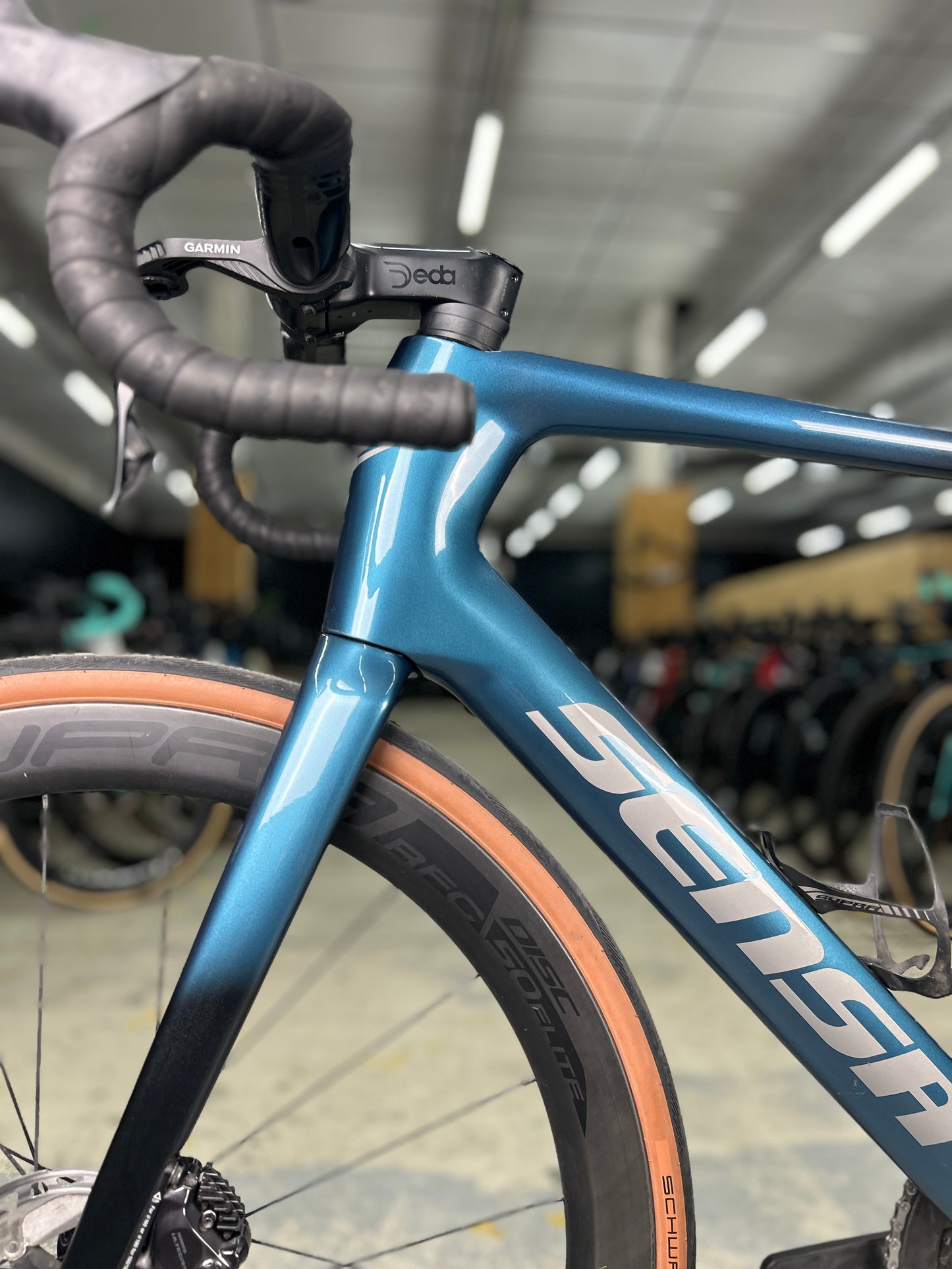 Sensa Giulia Supremo Di2 Carbon Road Bike
