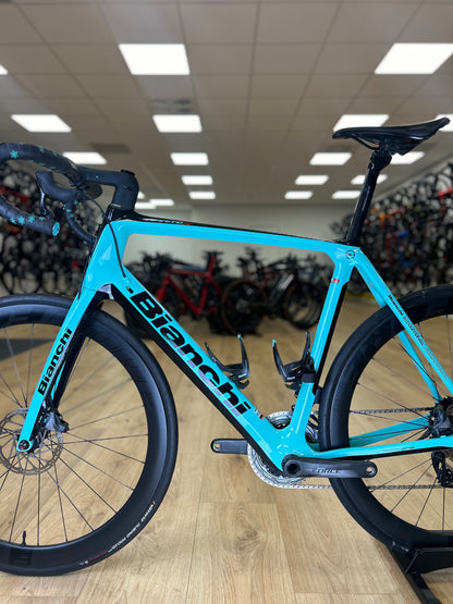 Bianchi Infinito CV Full Carbon Force AXS Racefiets