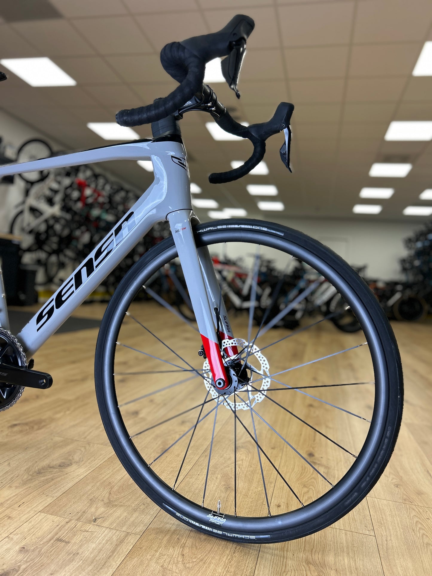 0km Showroom Model Sensa Giulia Di2 Carbon Racefiets