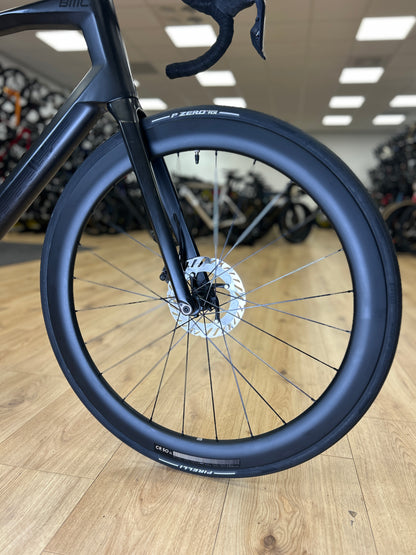 BMC Roadmachine 01 Di2 Carbon Racefiets