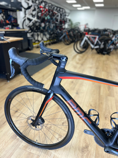 1000 km BMC Roadmachine 01 Di2 Carbon Racefiets