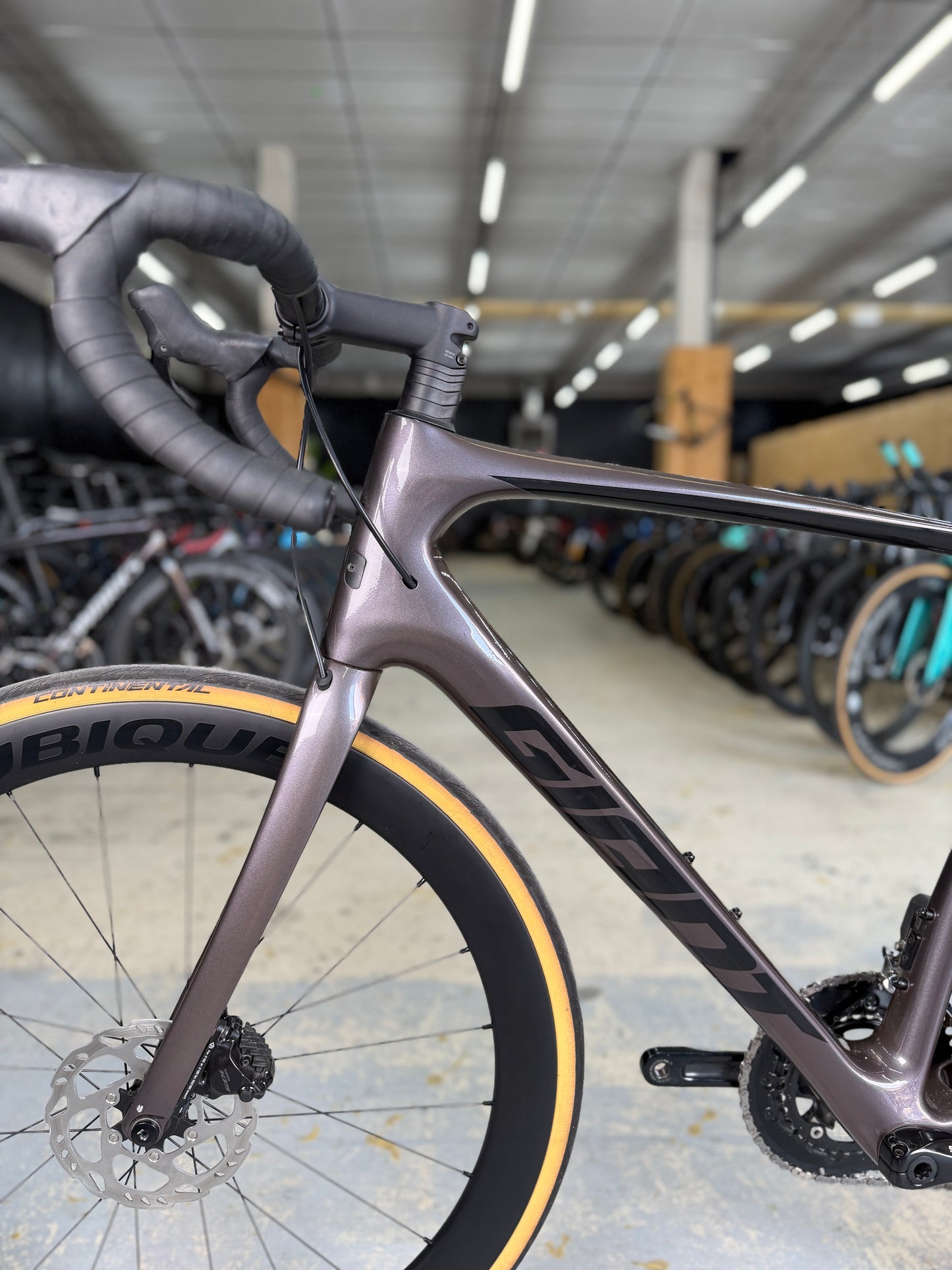 Giant Defy Advanced 1 Di2 Carbon Racefiets