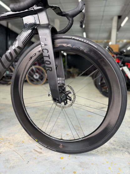 250km Factor ONE SRAM Red eTap Carbon Racefiets
