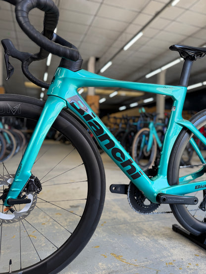 DEMO Bianchi Oltre Comp Di2 Carbon Racefiets