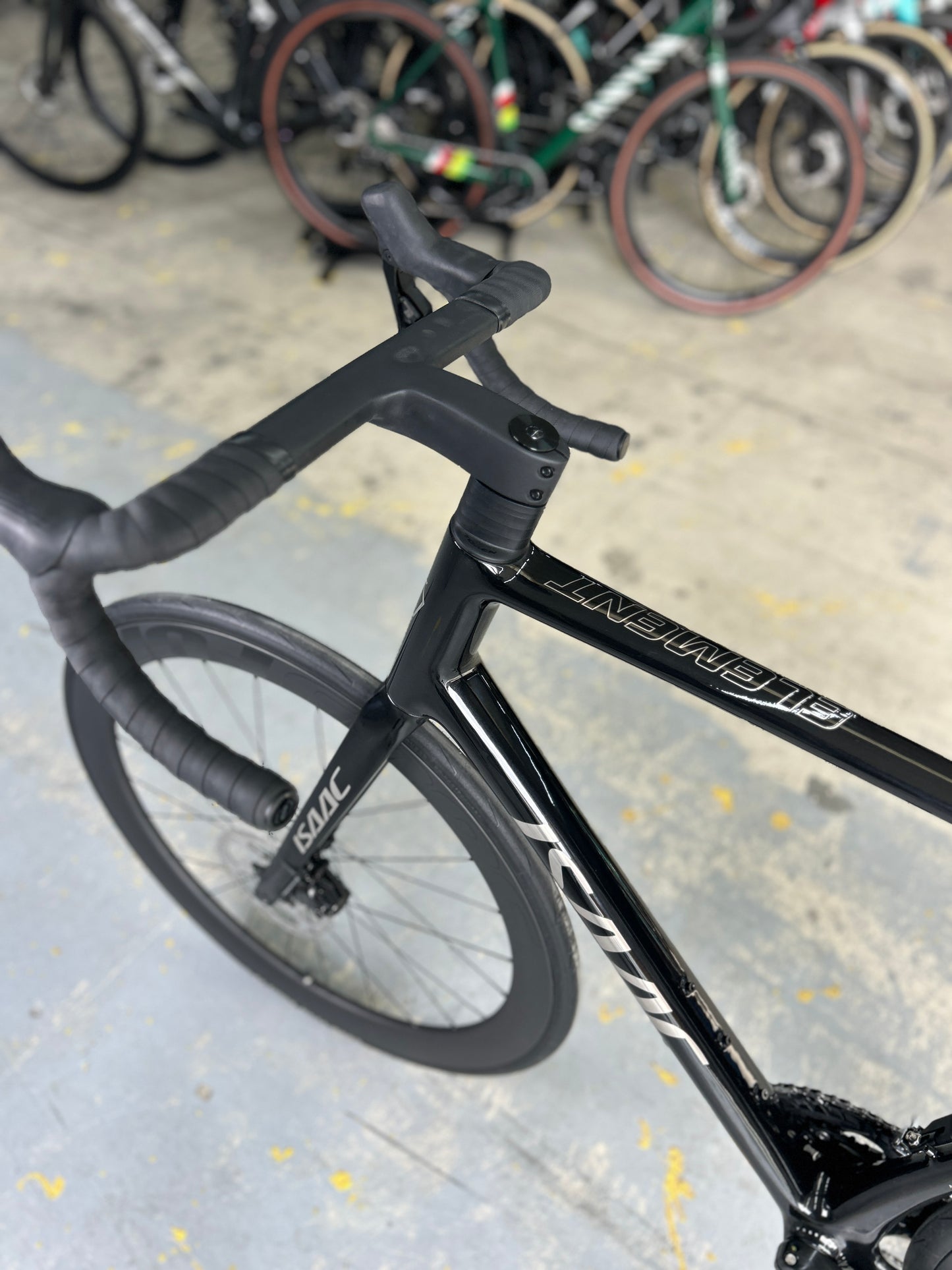 NEW Isaac Element Di2 Carbon Road Bike