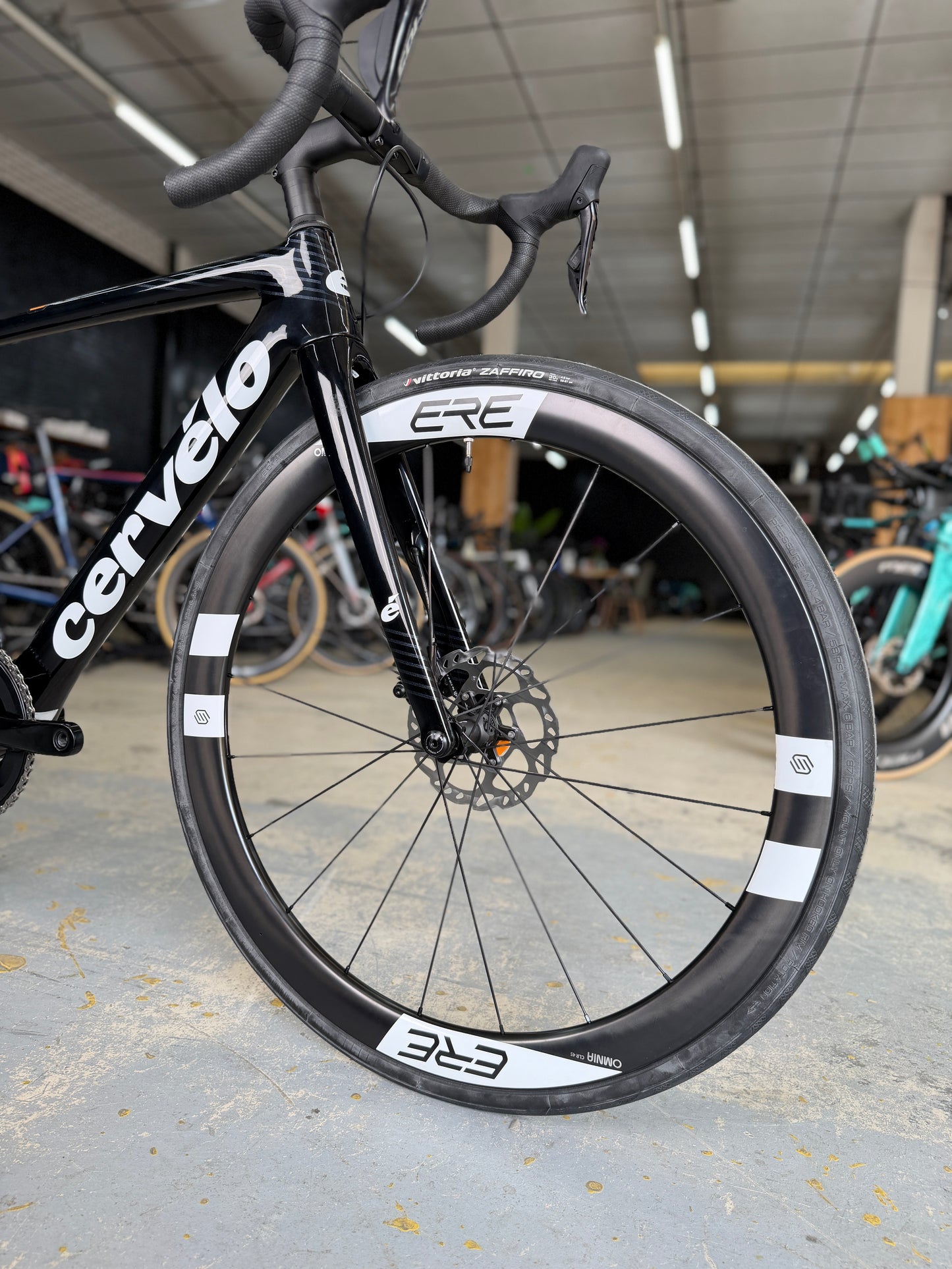 NEW Cervélo Caledonia Di2 Carbon Road Bike