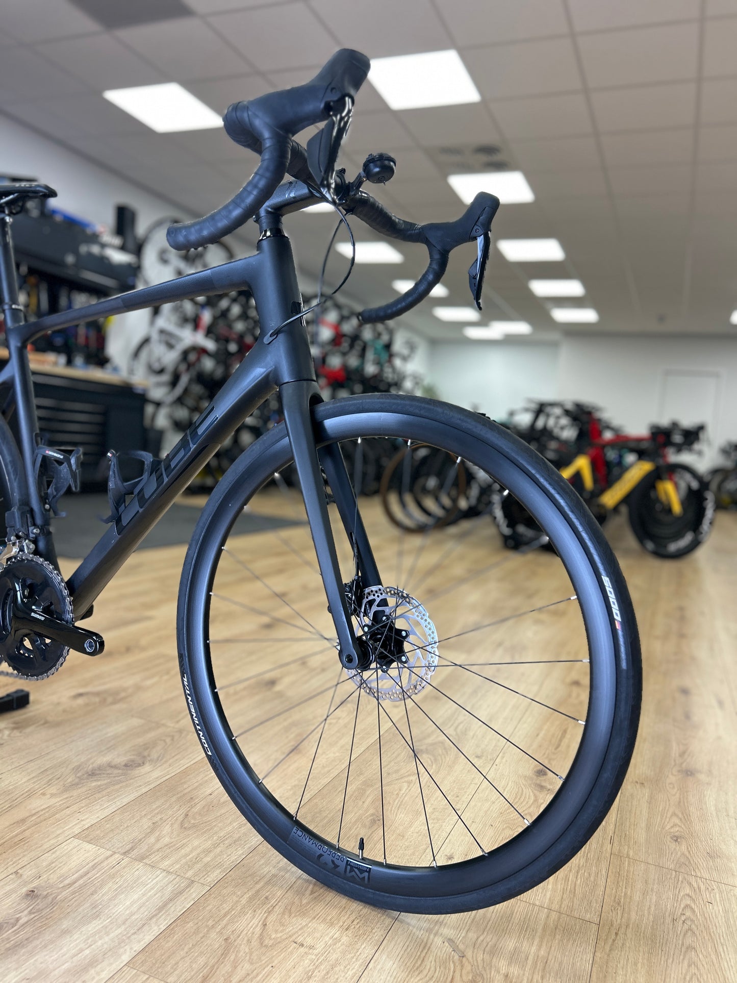 Cube Attain GTC Di2 Carbon Road Bike