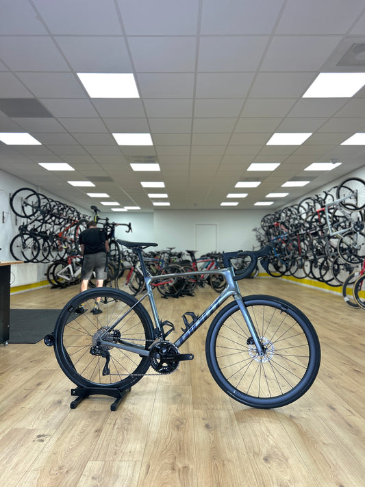 Giant Defy Advanced Di2 Carbon Racefiets