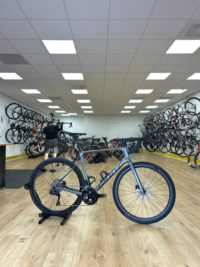 Giant Defy Advanced Di2 Carbon Racefiets