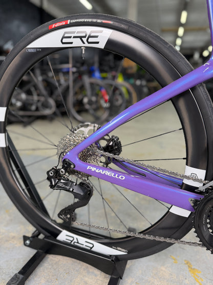 DEMO Pinarello F5 Di2 Carbon Road Bike