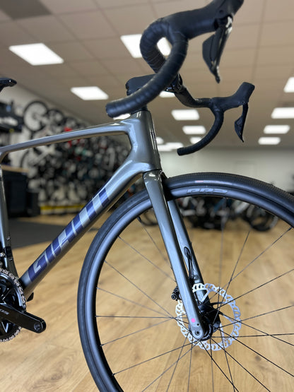 SHOWROOM MODEL 0km Giant Defy Advanced 1 Di2 Carbon Racefiets