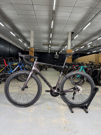 Giant Defy Advanced Di2 Carbon Racefiets