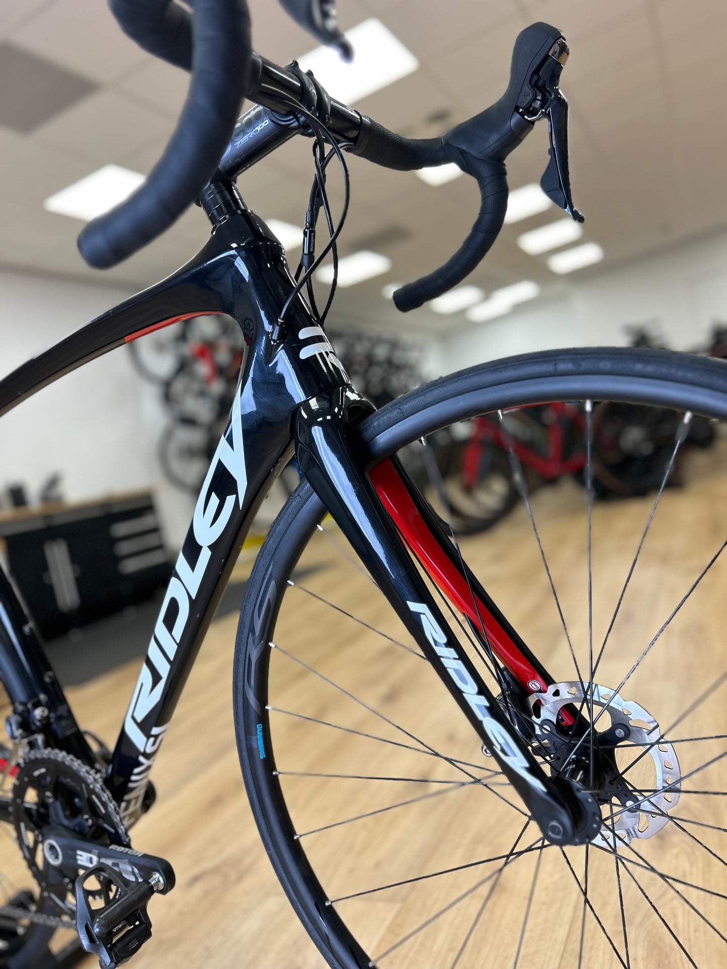 Ridley Fenix Carbon Ultegra Disc Racefiets