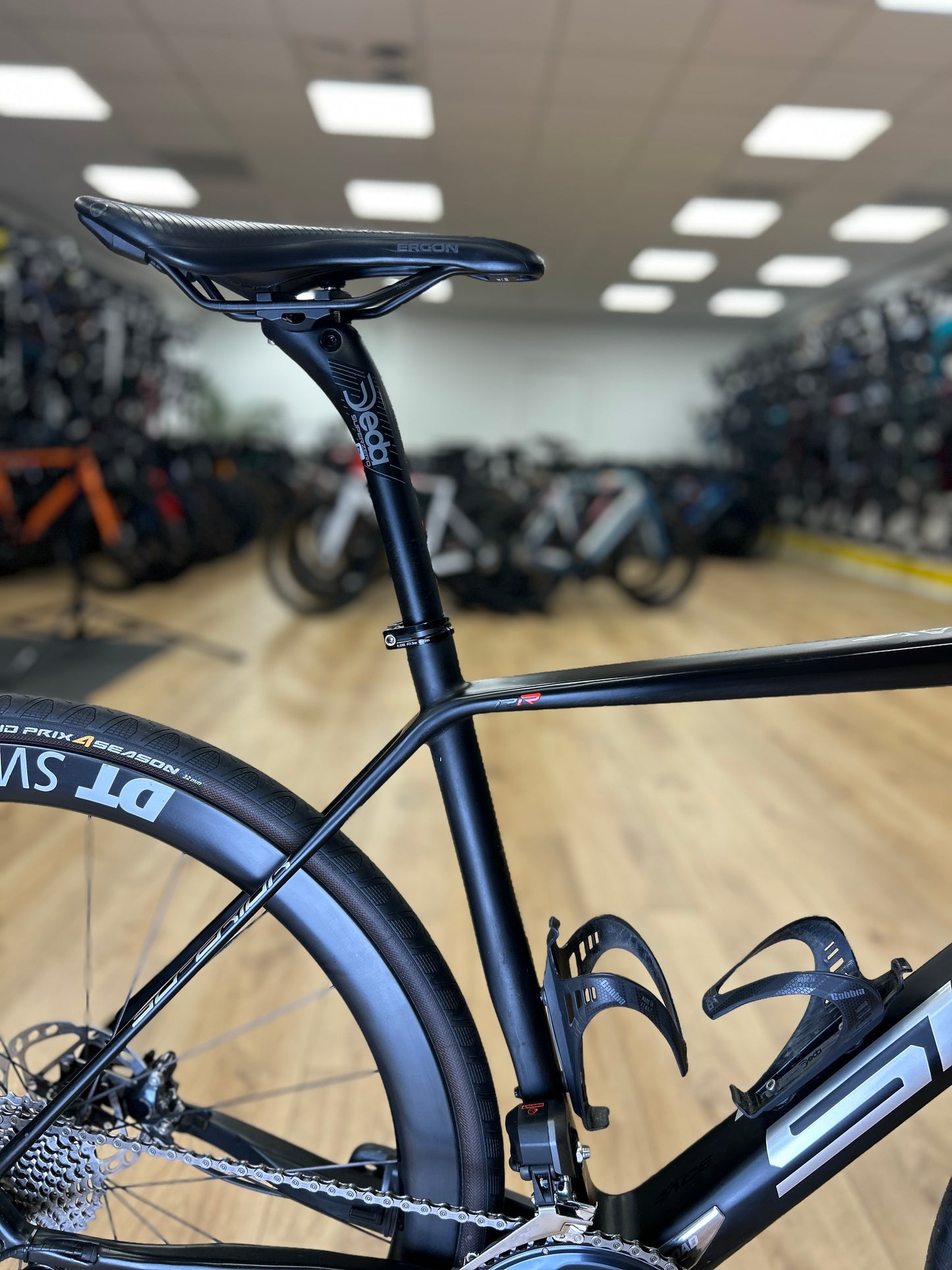 SUP X-Road Di2 Carbon Racefiets