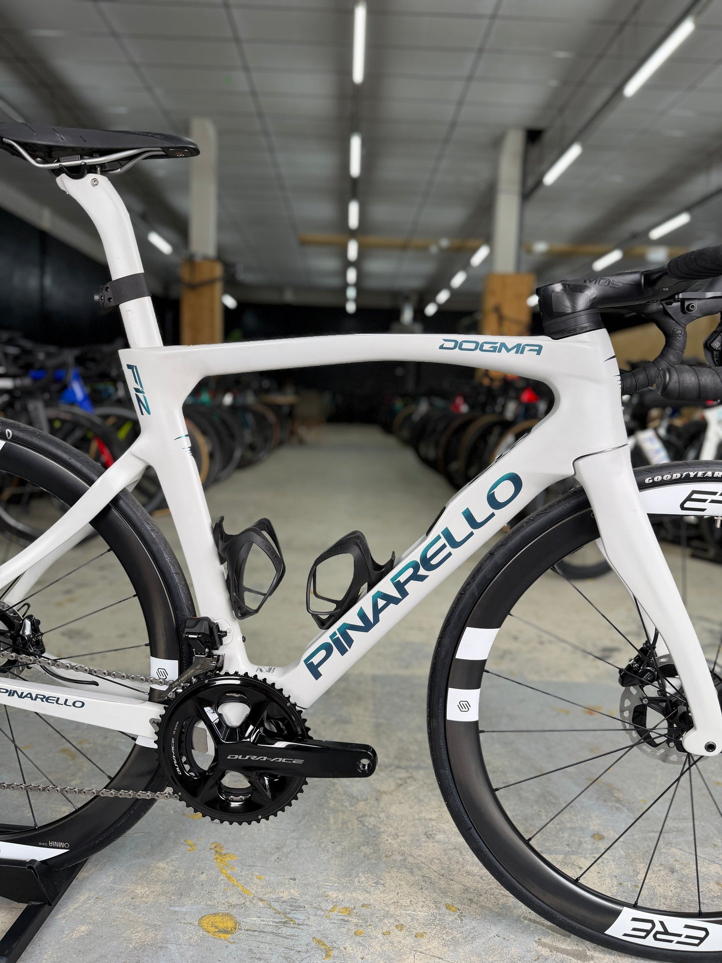 Pinarello Dogma F12 Dura Ace Di2 Carbon Road Bike