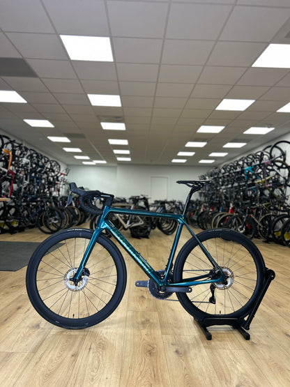 Bianchi Specialissima CV Di2 Carbon Road Bike