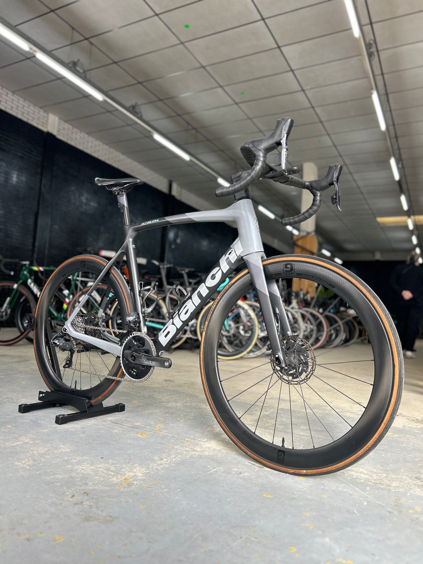 Bianchi Oltre XR4 AXS Carbon Road Bike