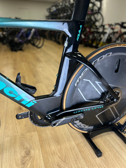 Bianchi Aquila RC Disc Di2 Carbon TT