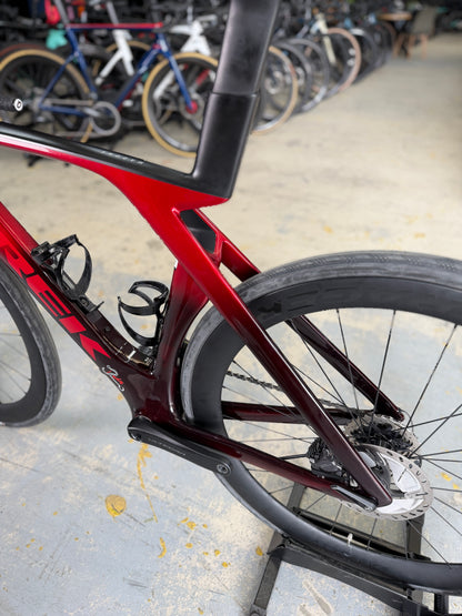 Trek Madone SLR7 Di2 Carbon Road Bike