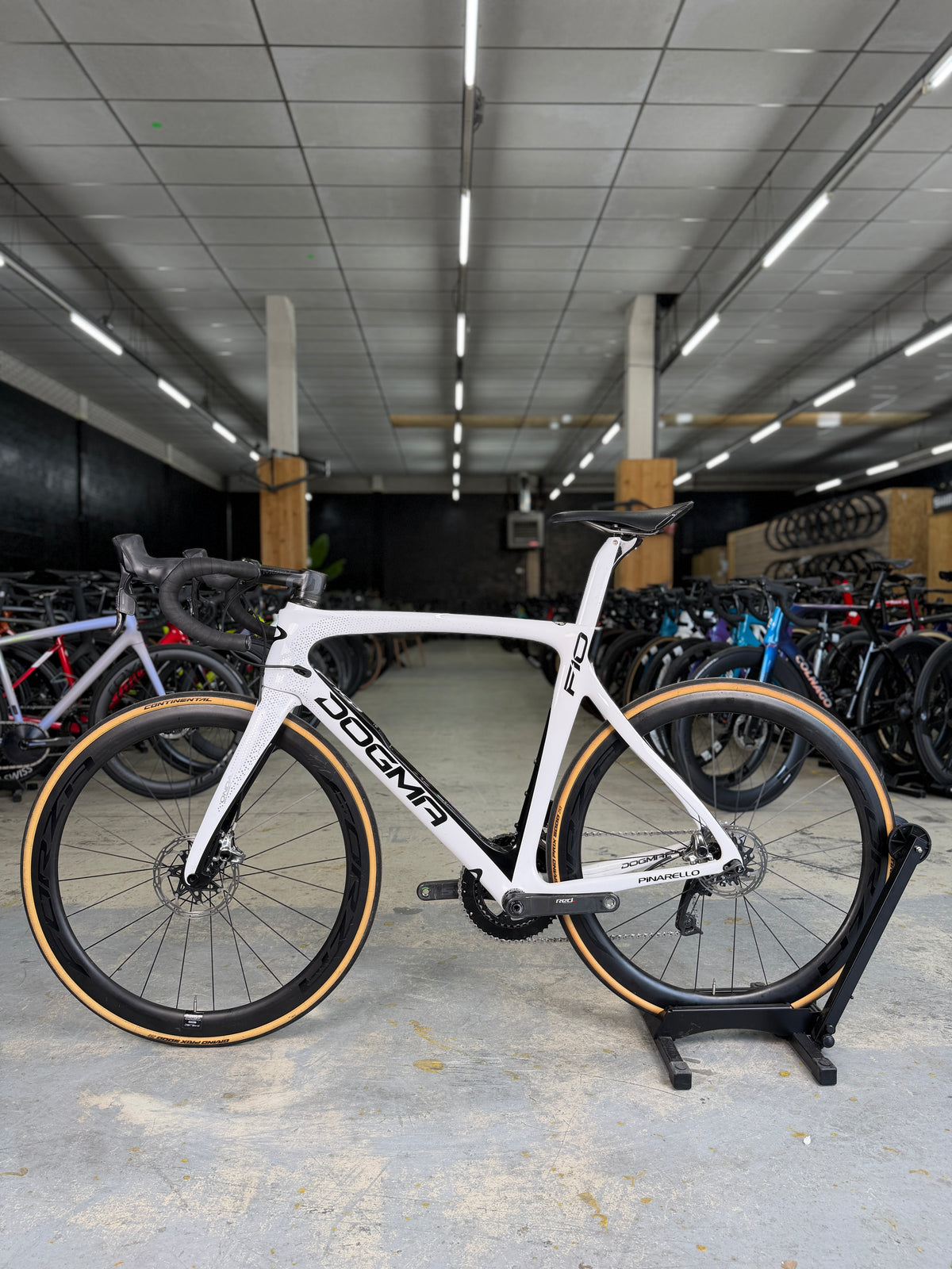 Pinarello Dogma F10 SRAM Red eTap Carbon Road Bike